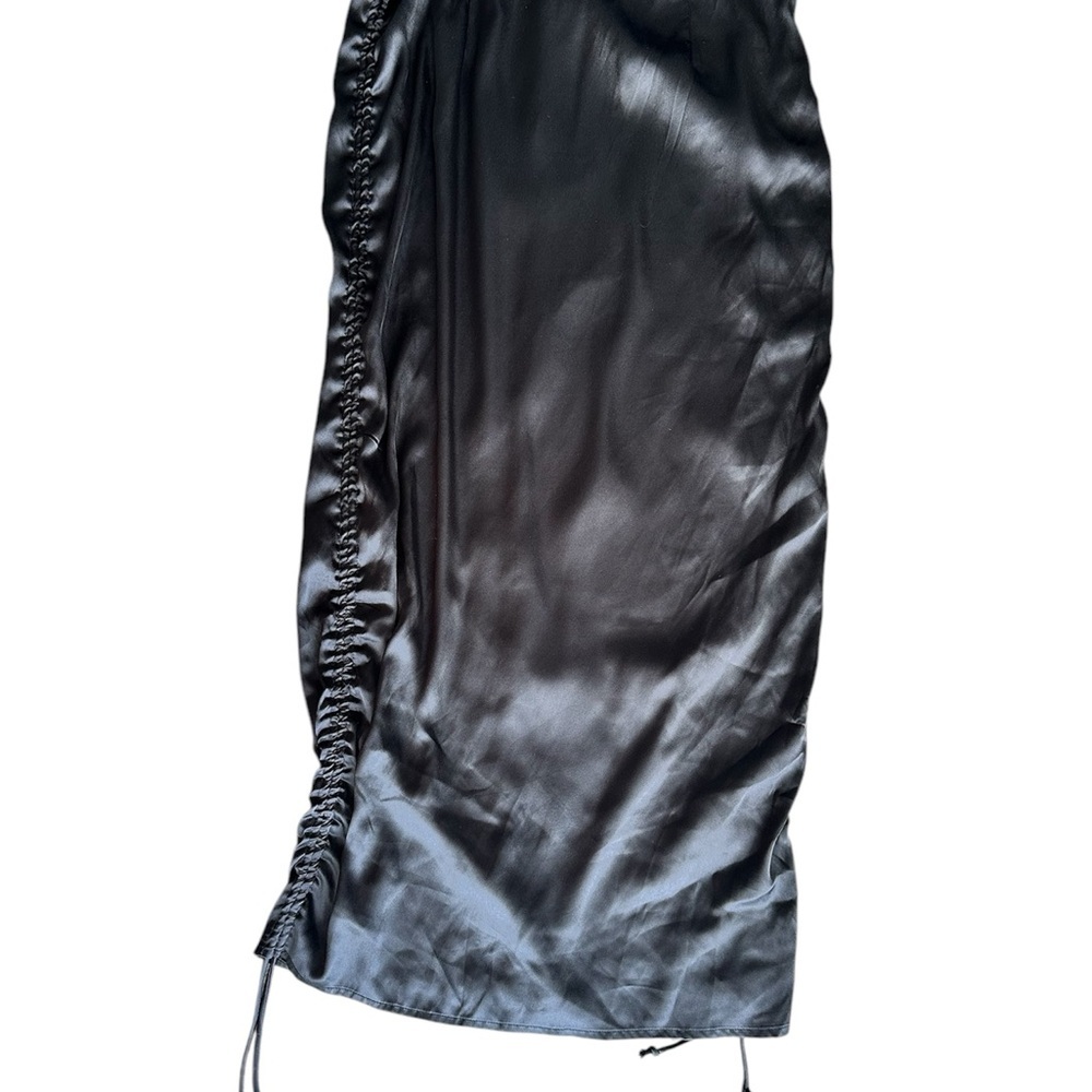 Urban Outfitters Satin Skirt Medium - Picture 2 of 11
